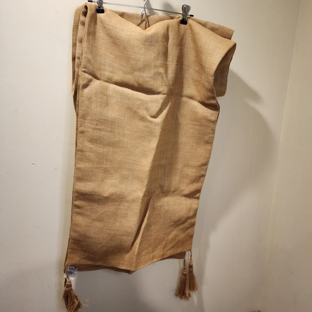 Potery Barn Tan 100% Kenaf  Runner Table cloth 20
